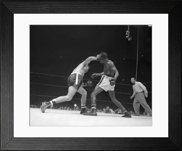 Framed Print : Billy Graham Punching Kid Gavilan