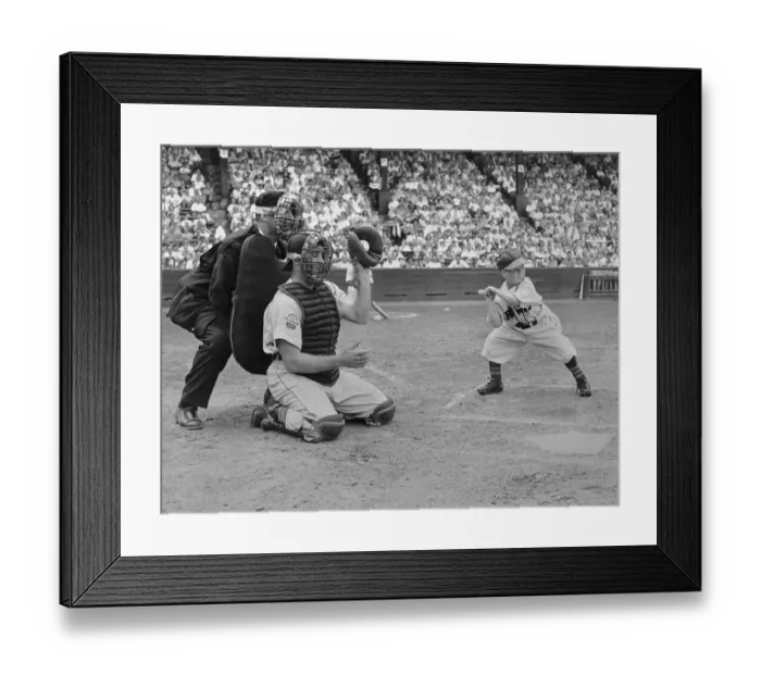 Framed Print : Baseball Gimmick Utilizing Dwarf for Small Strike Zone Framed Print : Baseball Gimmick Utilizing Dwarf for Small Strike Zone