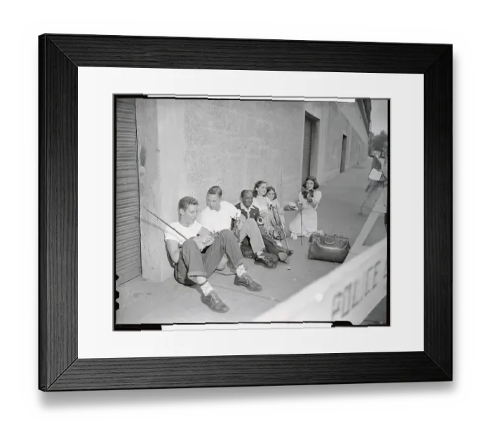 Framed Print : Waiting in Line Framed Print : Waiting in Line