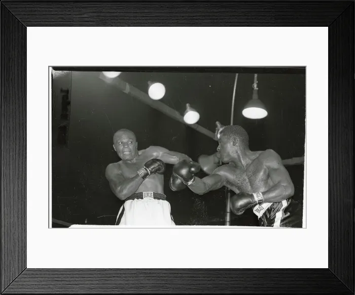 Framed Print : Jersey Joe Walcott Boxing Ezzard Charles for a Win Framed Print : Jersey Joe Walcott Boxing Ezzard Charles for a Win