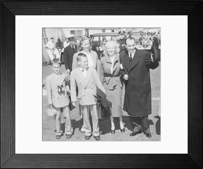 Framed Print : Robert Vogeler with His Family Framed Print : Robert Vogeler with His Family