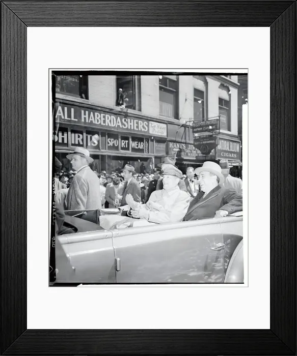 Framed Print : Douglas MacArthur with Vincent Impellitteri Framed Print : Douglas MacArthur with Vincent Impellitteri