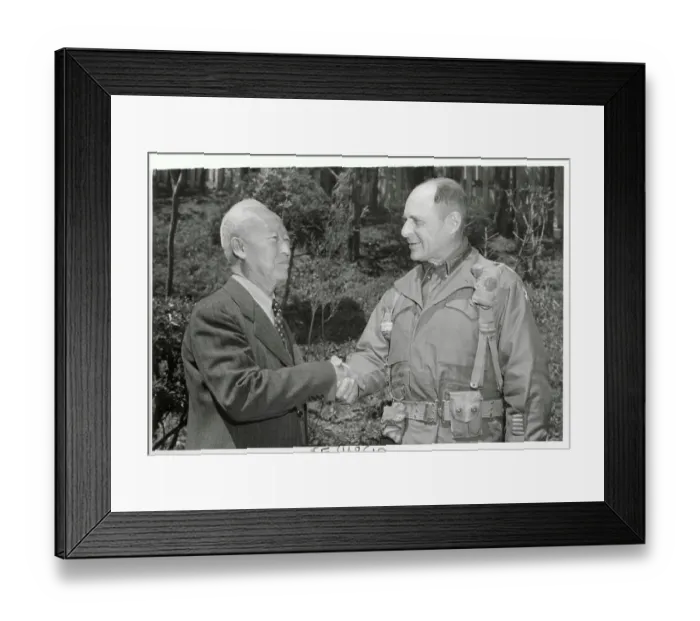 Framed Print : Matthew Ridgeway and Syngman Rhee Talking
