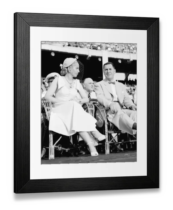 Framed Print : Juan and Eva Peron Sitting in Armchairs Framed Print : Juan and Eva Peron Sitting in Armchairs