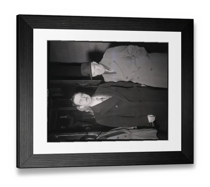 Framed Print : Julius Rosenberg Is Escorted To Court Framed Print : Julius Rosenberg Is Escorted To Court