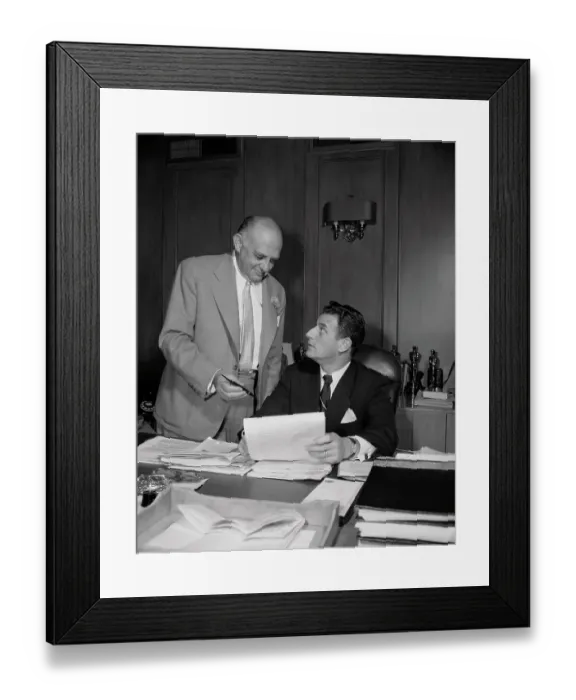 Framed Print : Picture of Stanley Kramer and Harry Cohn Signing Contract Framed Print : Picture of Stanley Kramer and Harry Cohn Signing Contract