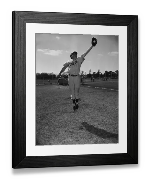 Framed Print : Duke Snider Jumps to Catch Baseball Framed Print : Duke Snider Jumps to Catch Baseball
