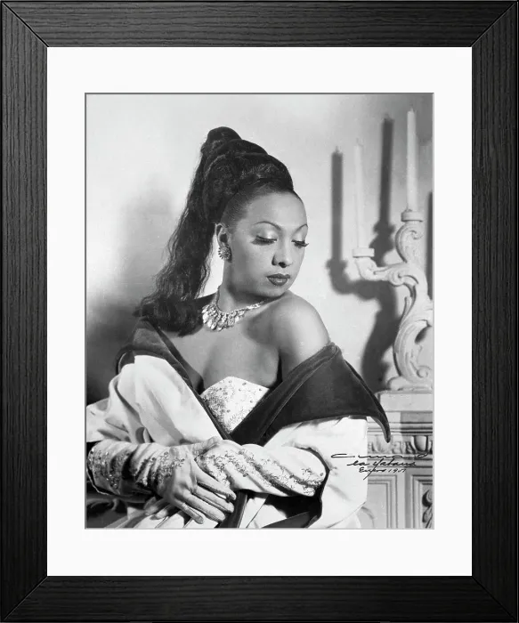 Framed Print : Portrait of Josephine Baker Framed Print : Portrait of Josephine Baker