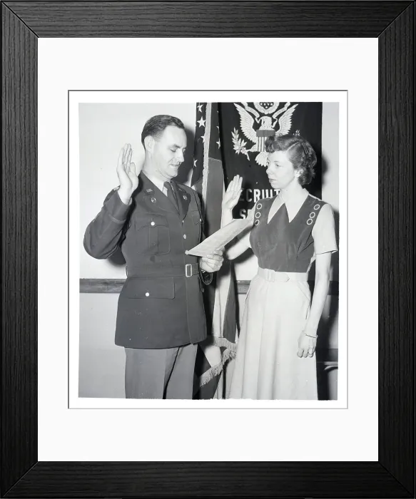 Framed Print : Wac Is Sworn In At Recruiting Station