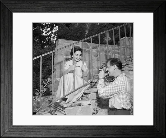 Framed Print : Stewart Granger Takes Picture of Wife Jean Simmons Framed Print : Stewart Granger Takes Picture of Wife Jean Simmons
