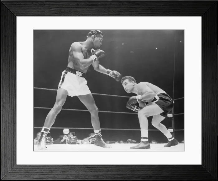 Framed Print : Jake Lamotta Avoiding Ray Robinson Punch Framed Print : Jake Lamotta Avoiding Ray Robinson Punch