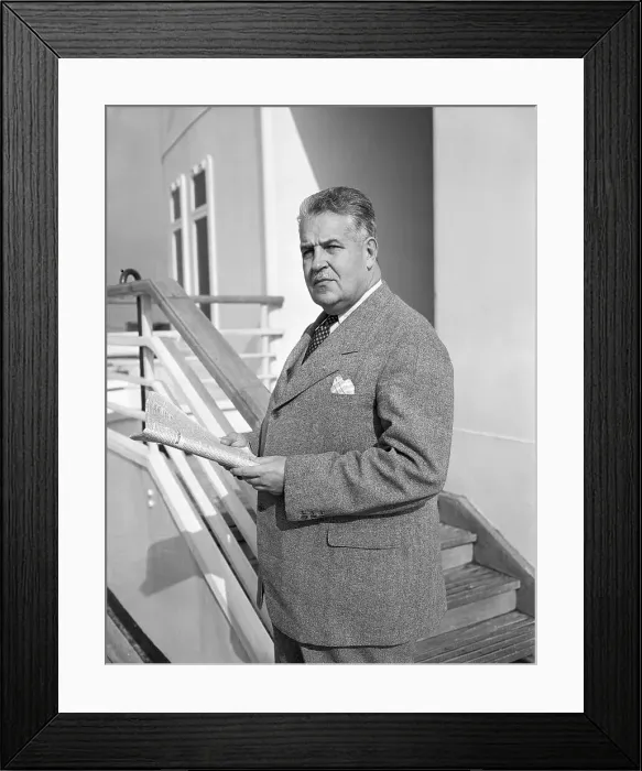 Framed Print : Lieutenant General Leslie Groves Framed Print : Lieutenant General Leslie Groves
