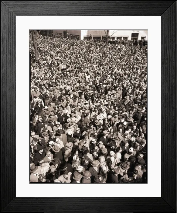 Framed Print : Crowd at Easter Parade on Fifth Avenue Framed Print : Crowd at Easter Parade on Fifth Avenue