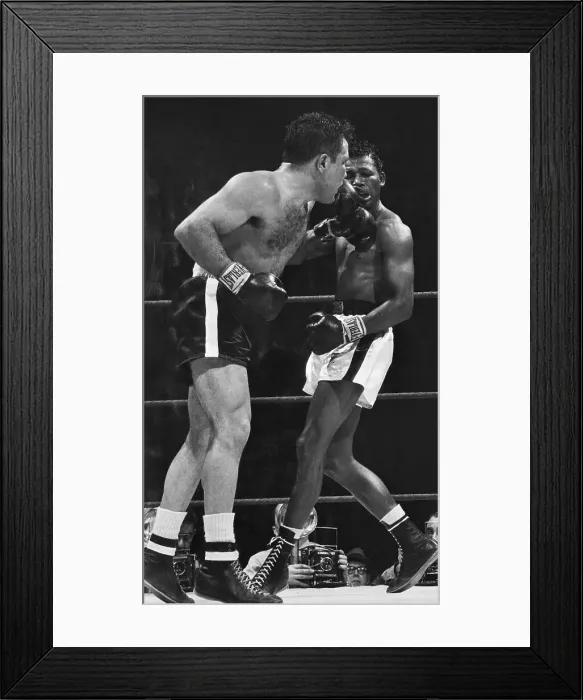 Framed Print : Jake La Motta Punching Sugar Ray Robinson Framed Print : Jake La Motta Punching Sugar Ray Robinson