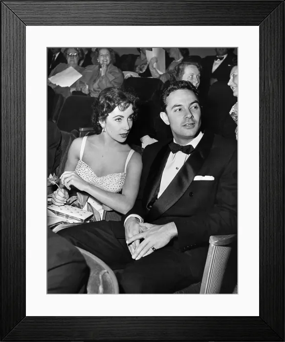 Framed Print : Elizabeth Taylor and Stanley Donen