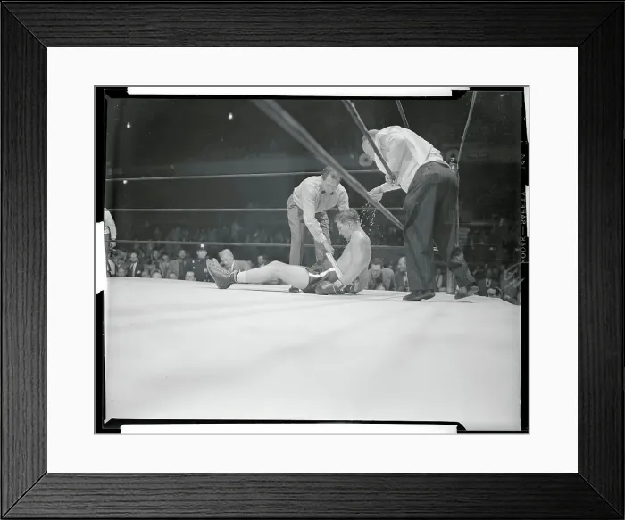 Framed Print : Trainers Pouring Water onto J.T. Ross Framed Print : Trainers Pouring Water onto J.T. Ross