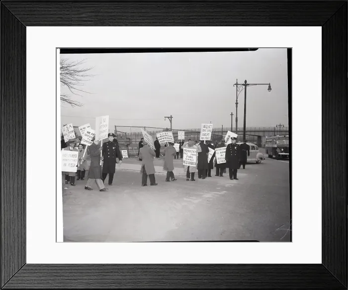 Framed Print : Chinese Picketing The Un With Signs