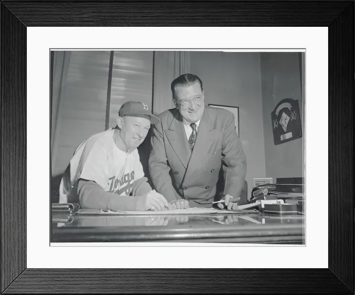 Framed Print : Chuck Dressen Signing Paper with Walter O'Malley Framed Print : Chuck Dressen Signing Paper with Walter O'Malley