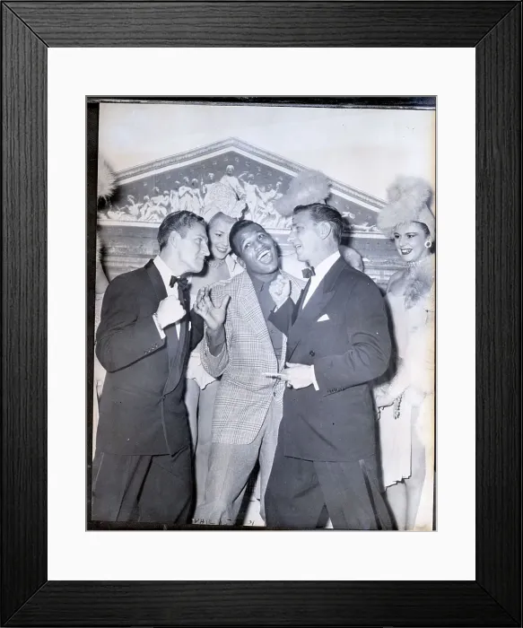 Framed Print : Sugar Ray Robinson Jokes with Singing Team Framed Print : Sugar Ray Robinson Jokes with Singing Team