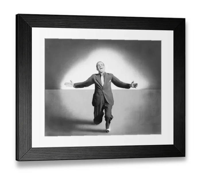 Framed Print : Al Jolson Singing With Arms Outstretched