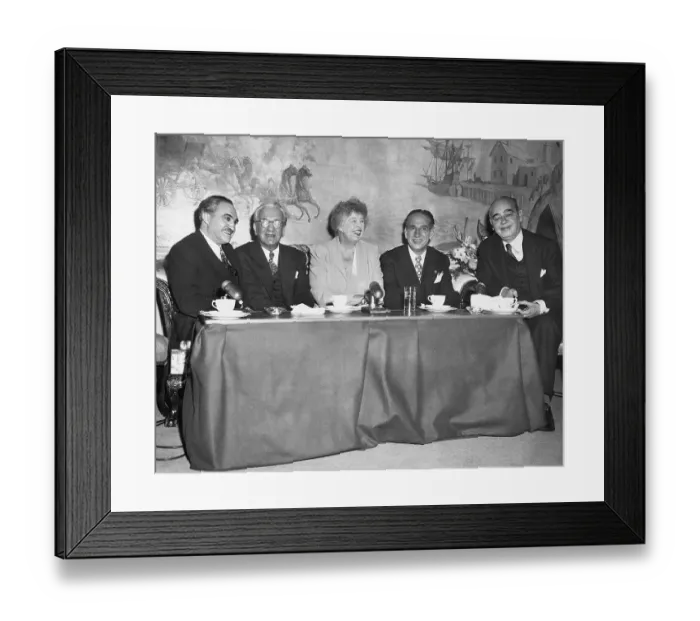Framed Print : Eleanor Roosevelt and New York Mayoral Candidates Framed Print : Eleanor Roosevelt and New York Mayoral Candidates