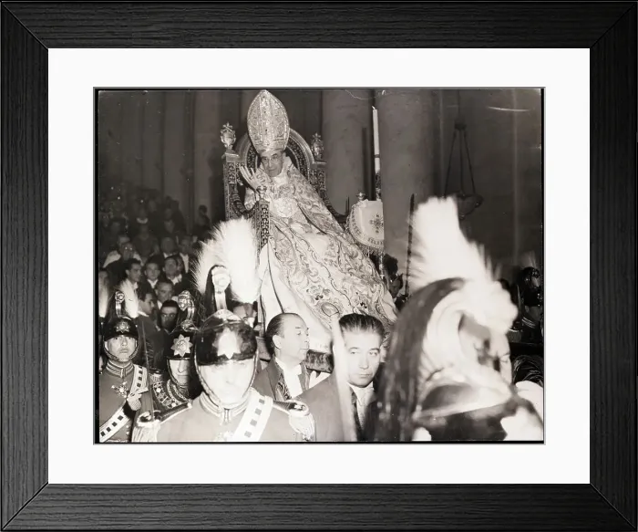 Framed Print : Pope Pius XII Blesses Crowd from Chair Framed Print : Pope Pius XII Blesses Crowd from Chair