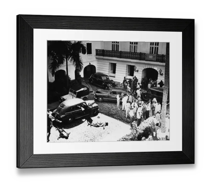 Framed Print : Overview of Bodies at La Fortaleza Framed Print : Overview of Bodies at La Fortaleza