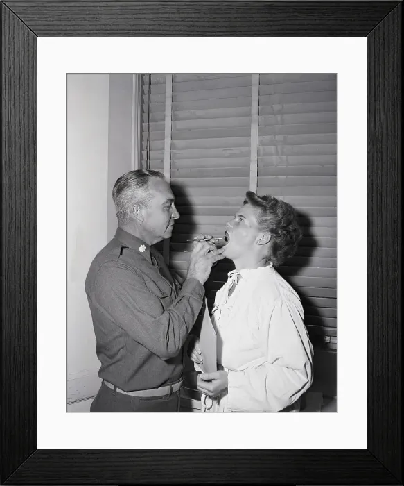 Framed Print : Wac Getting Teeth Checked By Deentist