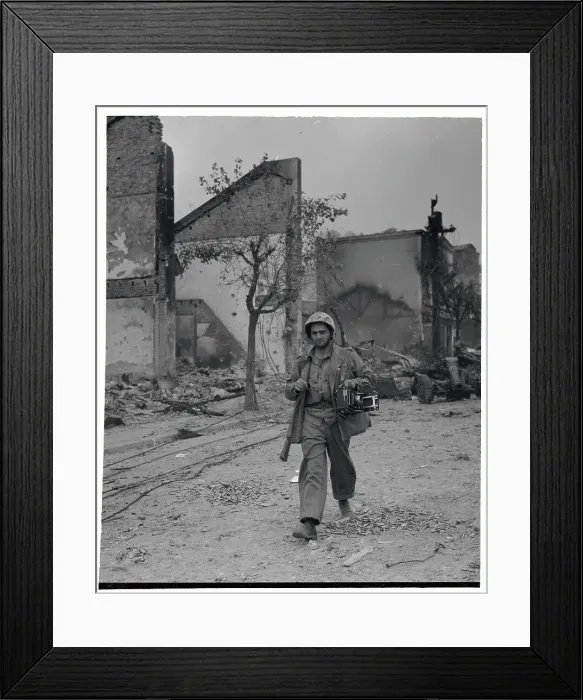 Framed Print : US Military Photographer in Seoul Framed Print : US Military Photographer in Seoul