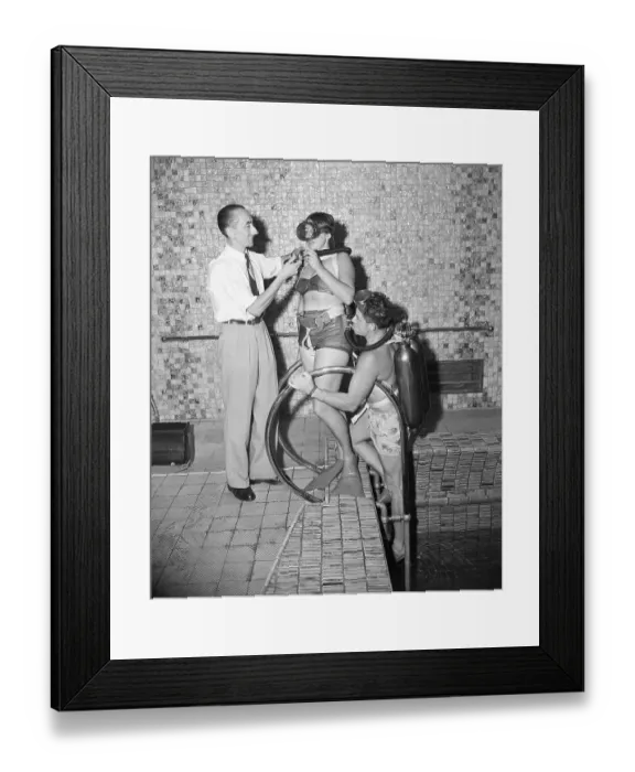 Framed Print : Jacques Cousteau Demonstrates Aqua-Lung Framed Print : Jacques Cousteau Demonstrates Aqua-Lung