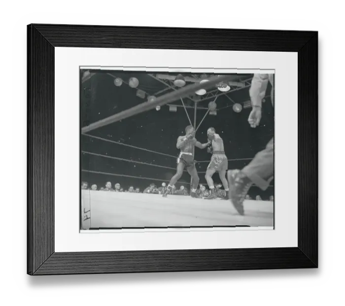 Framed Print : Joe Louis Fighting Opponent Framed Print : Joe Louis Fighting Opponent