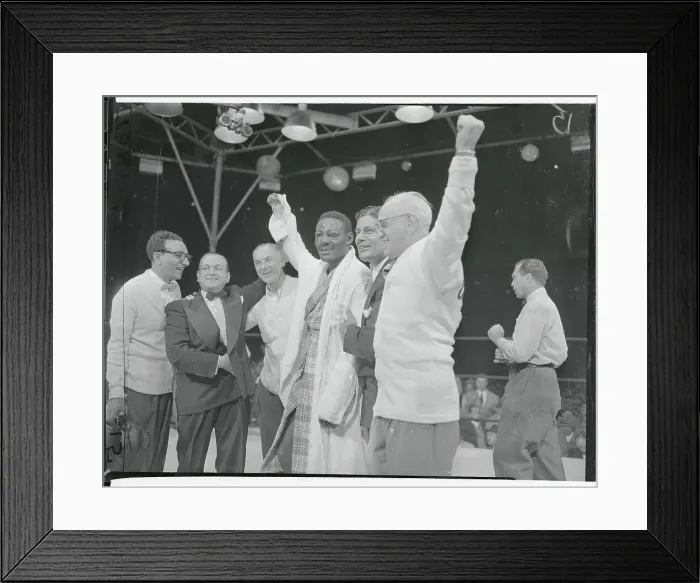 Framed Print : Ezzard Charles Raising Arm Framed Print : Ezzard Charles Raising Arm