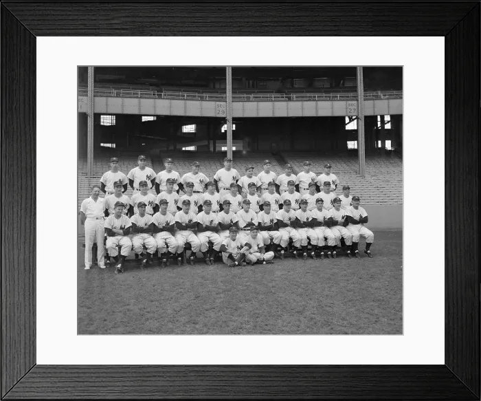 Framed Print : Yankees Posing For Group Portrait