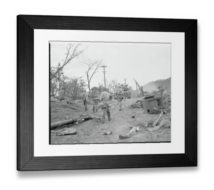 Framed Print : US Troops take Inchon, Korea 1950 Framed Print : US Troops take Inchon, Korea 1950