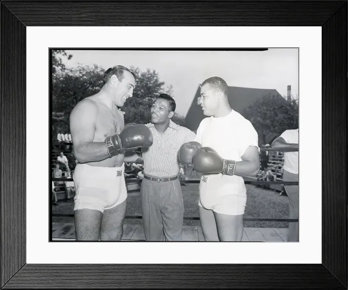 Framed Print : Joe Louis and Primo Carnera with Ray Robinson Framed Print : Joe Louis and Primo Carnera with Ray Robinson