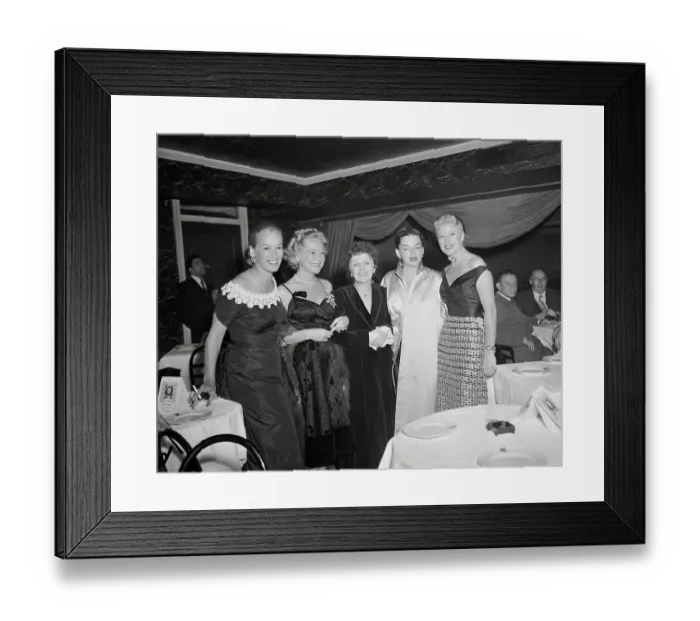 Framed Print : Judy Garland and Friends Posing with Edith Piaf Framed Print : Judy Garland and Friends Posing with Edith Piaf
