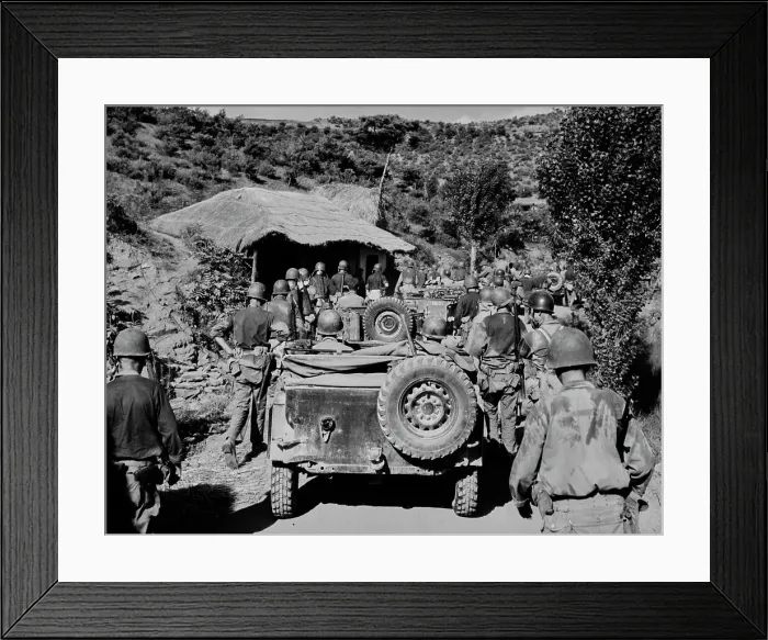 Framed Print : US Marines In South Korea, 1950 Framed Print : US Marines In South Korea, 1950