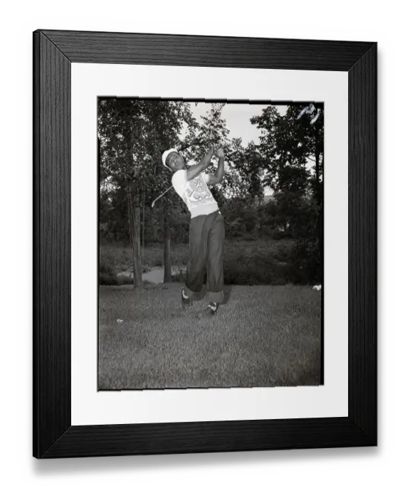 Framed Print : Sugar Ray Robinson Swinging Golf Club Framed Print : Sugar Ray Robinson Swinging Golf Club
