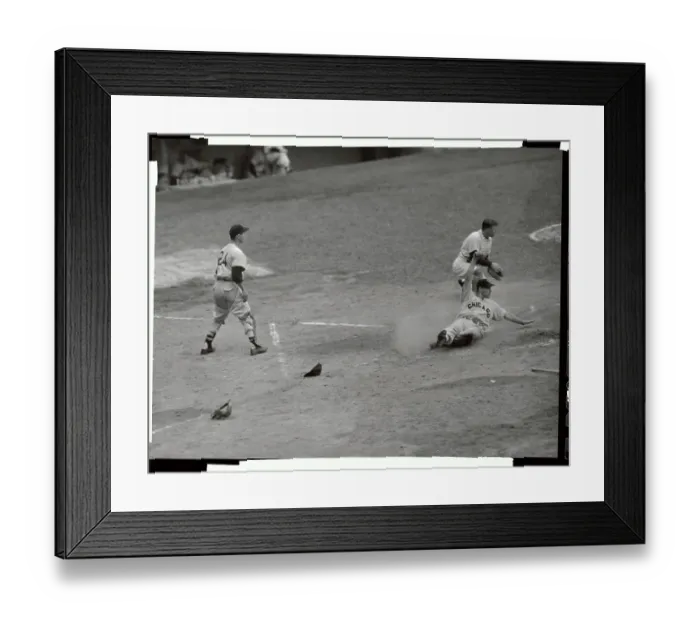 Framed Print : Eddie Robinson and Ralph Houk During Game Framed Print : Eddie Robinson and Ralph Houk During Game