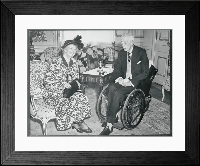 Framed Print : Eleanor Roosevelt Visiting King Gustav Framed Print : Eleanor Roosevelt Visiting King Gustav