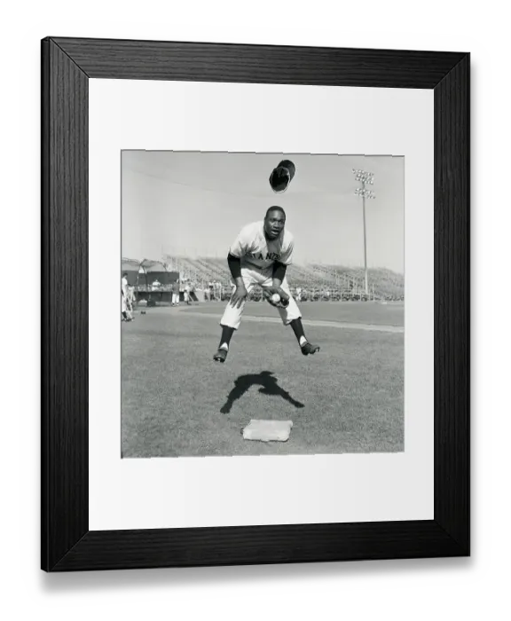 Framed Print : Giants Henry Thompson in Midair