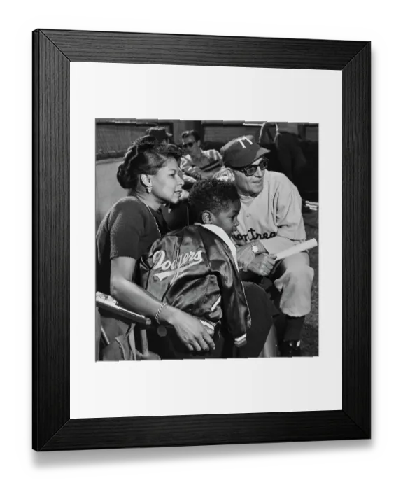Framed Print : Rachel Robinson On Film Set Framed Print : Rachel Robinson On Film Set