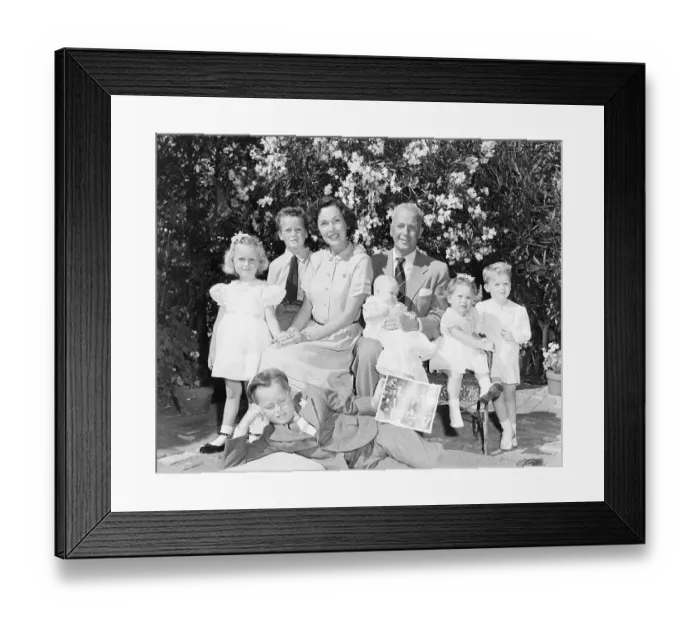 Framed Print : The Farrow Family (W / Maureen O'Sullivan) Framed Print : The Farrow Family (W / Maureen O'Sullivan)
