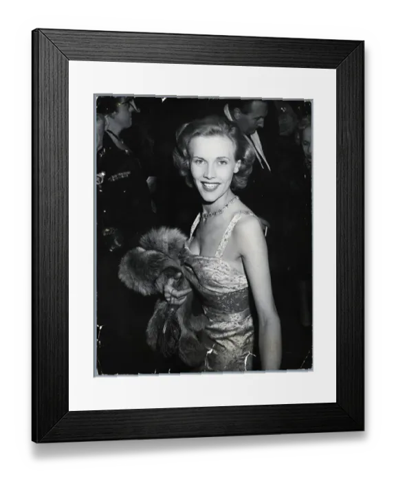 Framed Print : Waist-Up Smiling Honor Blackman at Premiere Framed Print : Waist-Up Smiling Honor Blackman at Premiere
