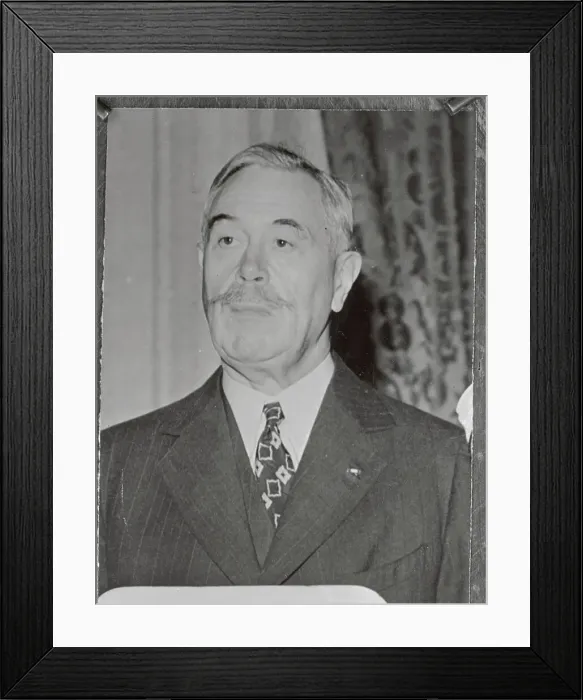 Framed Print : Portrait of Robert McCormick Framed Print : Portrait of Robert McCormick