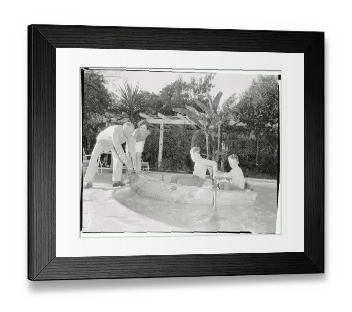 Framed Print : Maureen O'Sullivan Farrow and John Farrow Boating with Children Framed Print : Maureen O'Sullivan Farrow and John Farrow Boating with Children
