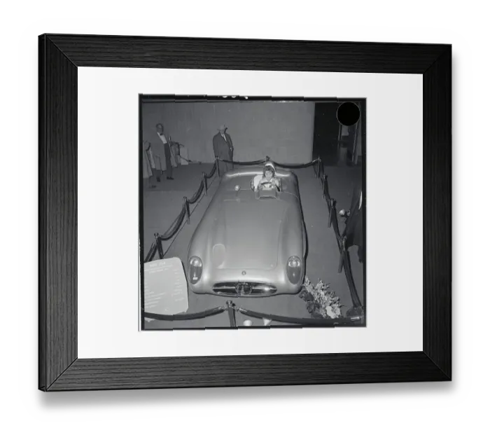Framed Print : Mercedes Benz SLR Racing Car Framed Print : Mercedes Benz SLR Racing Car