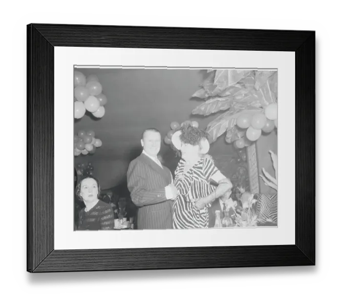 Framed Print : John Perona Chatting with El Morocco Guest Framed Print : John Perona Chatting with El Morocco Guest