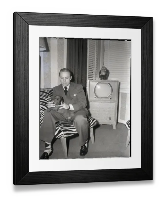 Framed Print : Twa Captain Who Saw Flying Saucer Framed Print : Twa Captain Who Saw Flying Saucer