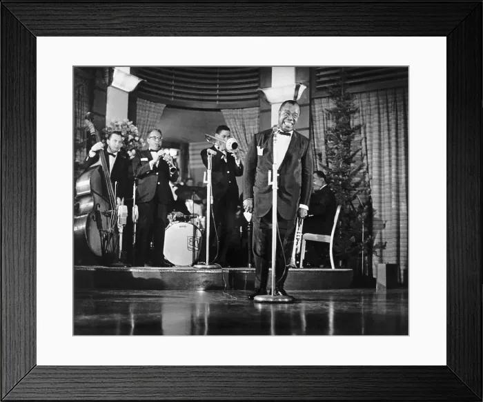 Framed Print : Louis Armstrong Singing on Stage with Band Framed Print : Louis Armstrong Singing on Stage with Band